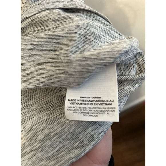 Nike Shirt Womens XL Short Sleeve Crew Neck Grey Dri-Fit Lightweight Workout - Picture 5 of 9